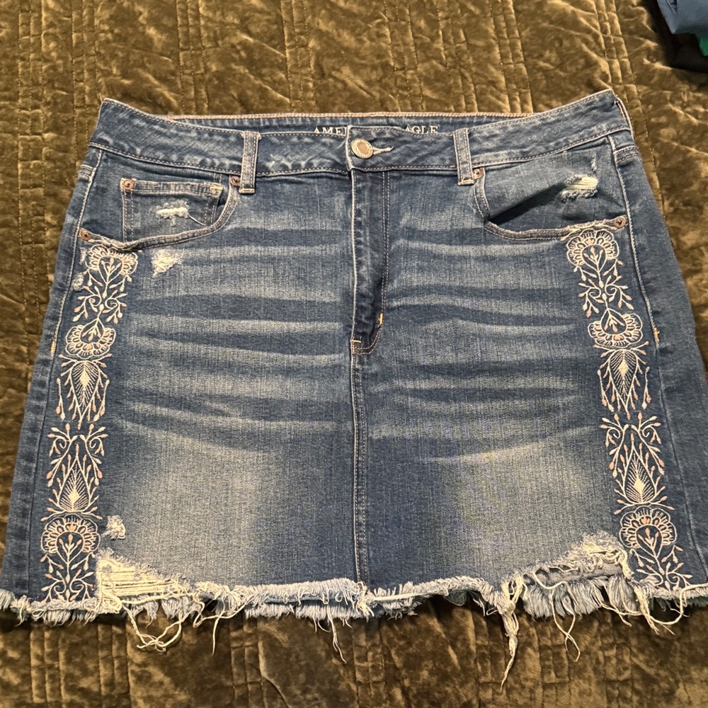 American Eagle Outfitters Blue Denim Skirt with White Embroidery